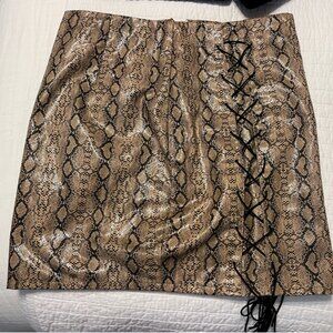 Missguided Faux Snakeskin Mini Skirt with Lace-Up Detail – Edgy & Chic